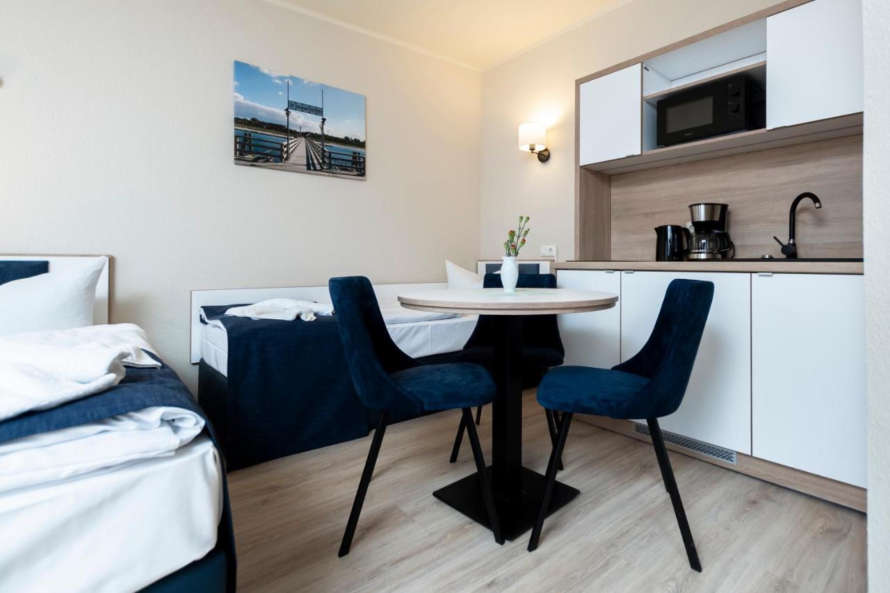 Aparthotel Stralsund Studios Und Apartments Buitenkant foto