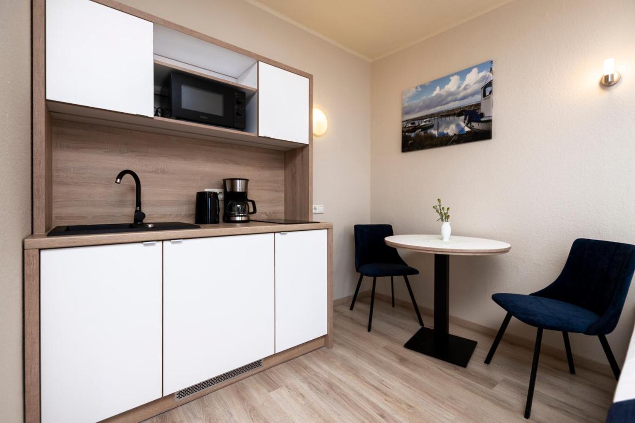 Aparthotel Stralsund Studios Und Apartments Buitenkant foto