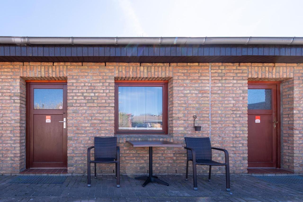 Aparthotel Stralsund Studios Und Apartments Buitenkant foto
