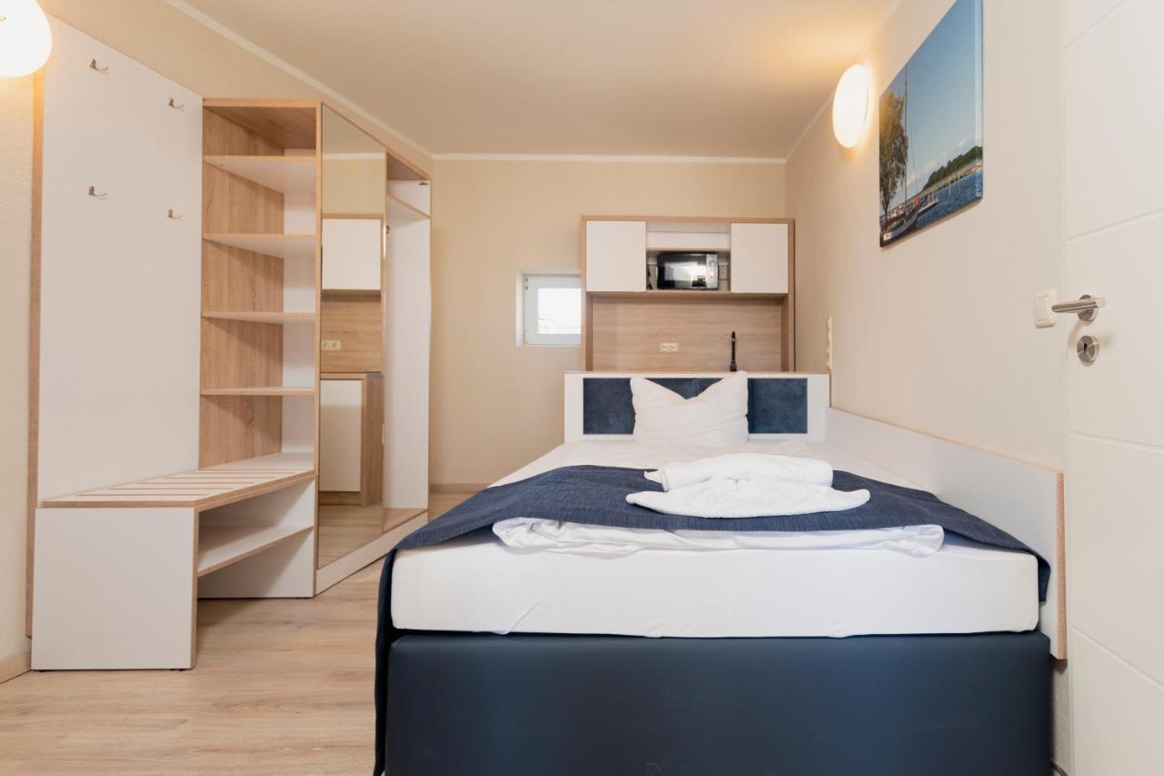Aparthotel Stralsund Studios Und Apartments Buitenkant foto