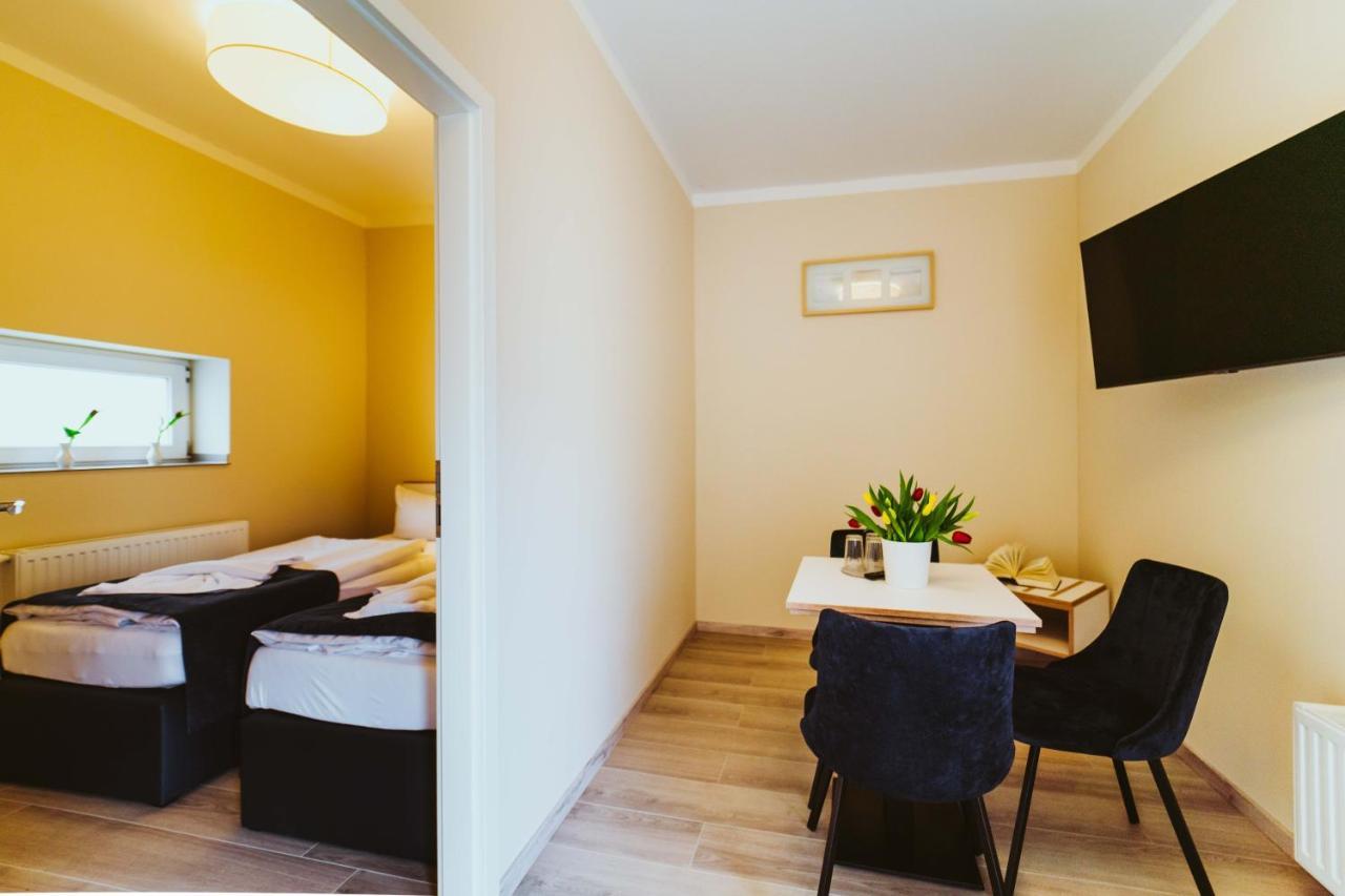 Aparthotel Stralsund Studios Und Apartments Buitenkant foto