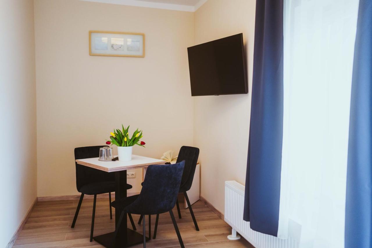Aparthotel Stralsund Studios Und Apartments Buitenkant foto